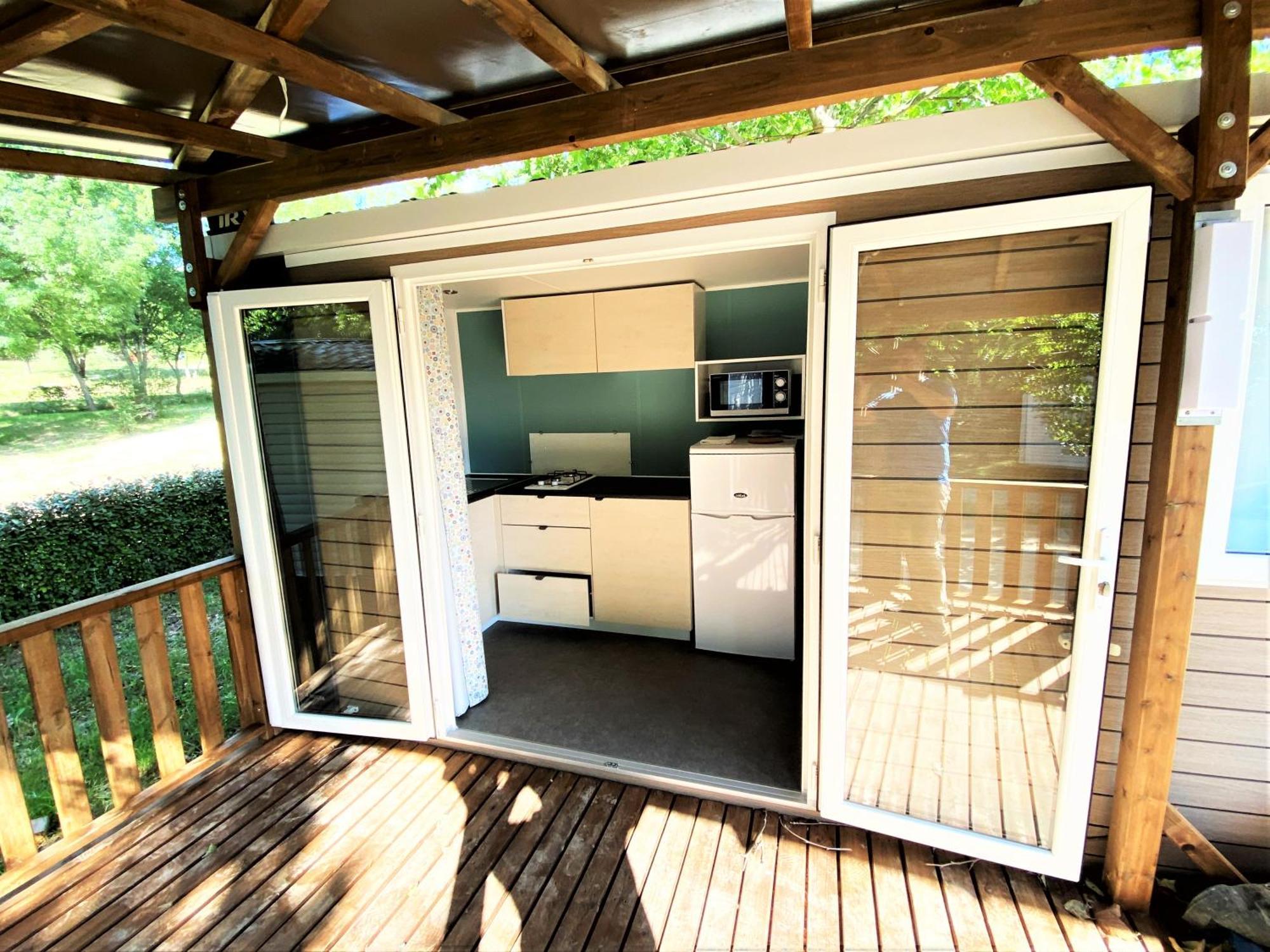 Les Bastides De Chanteraine Bungalows, & Campsite