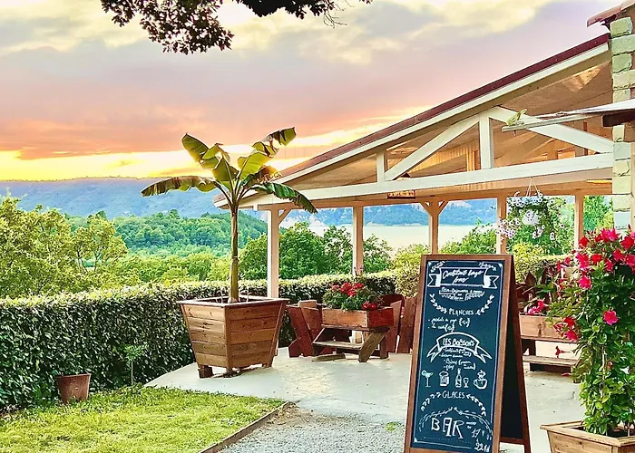 Les Bastides De Chanteraine Bungalows, Lodges & Spa