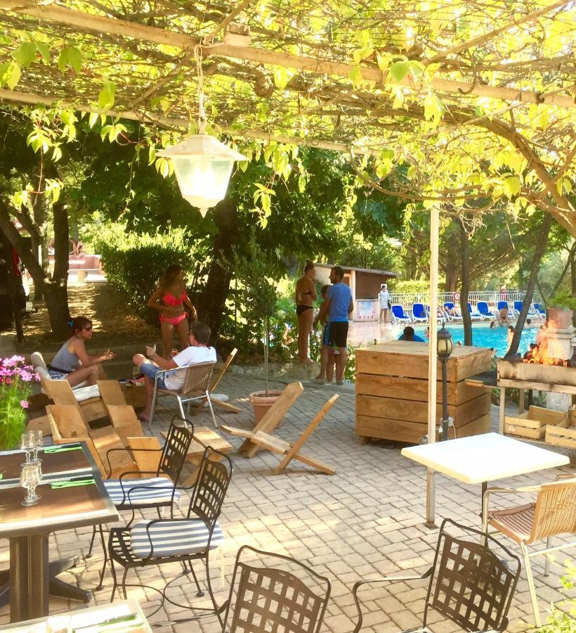 Les Bastides De Chanteraine Bungalows, & Campingplatz *