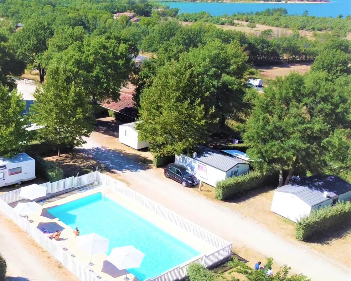 Campingplatz Les Bastides De Chanteraine Bungalows, & *